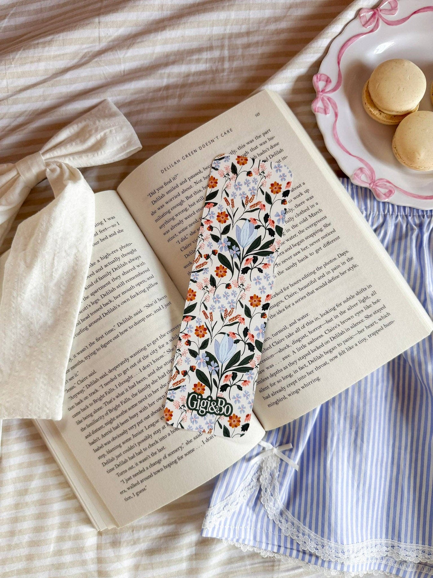Floral Affair Bookmark