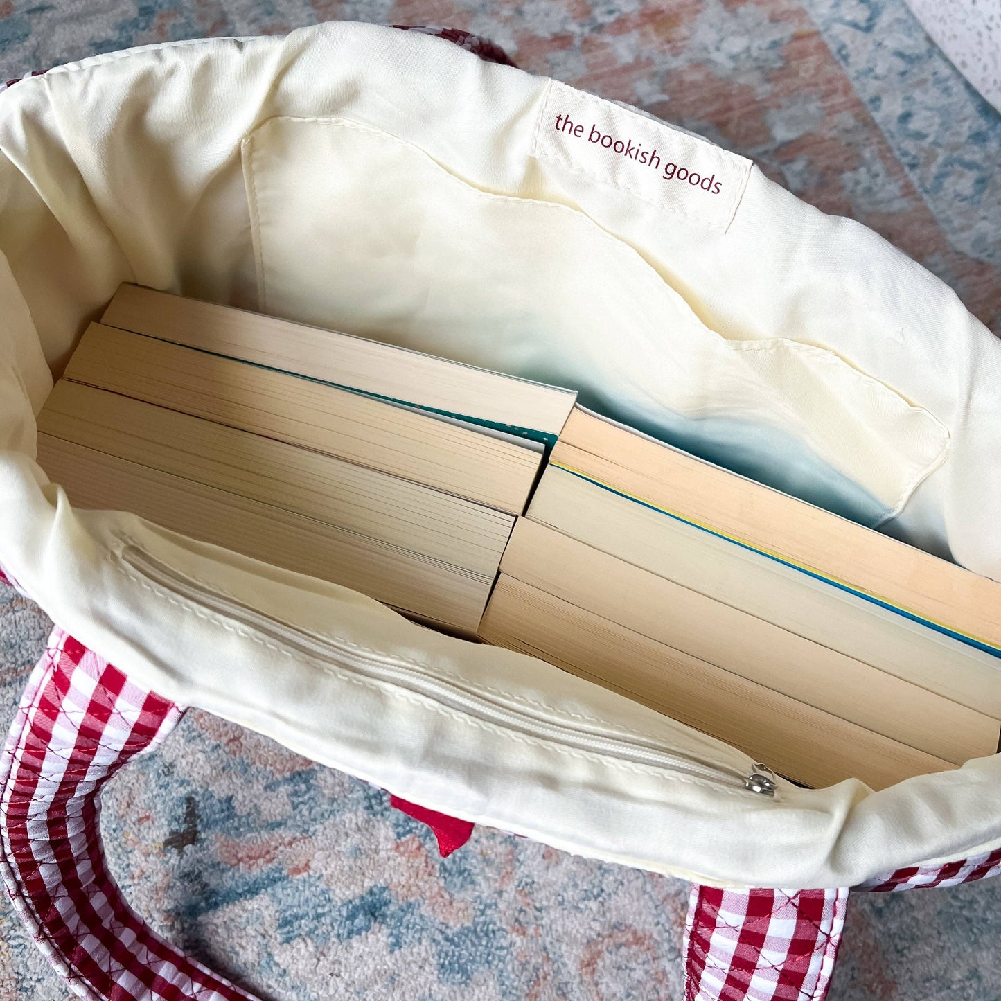 The Everything Quilted Bag - Read More Books