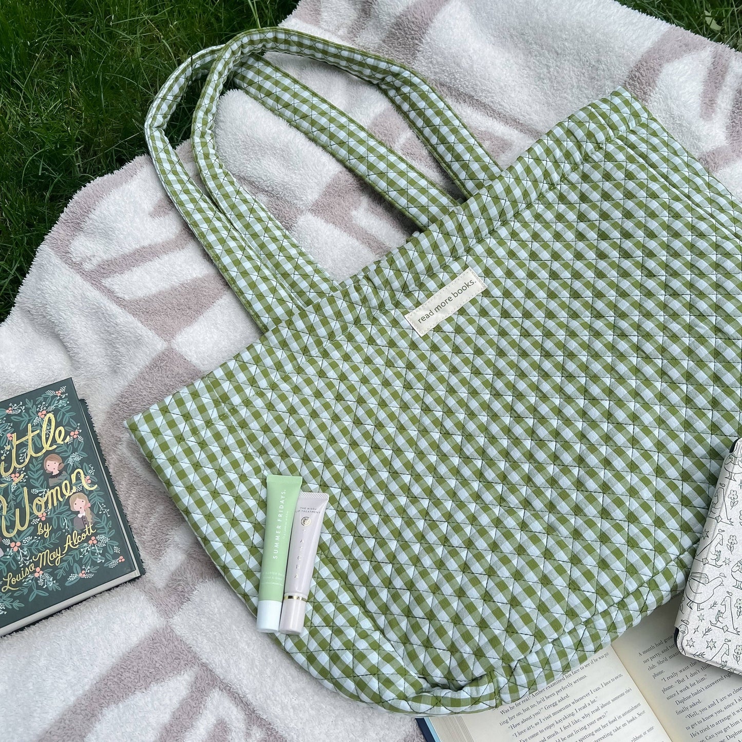 The Everything Quilted Bag - Read More Books