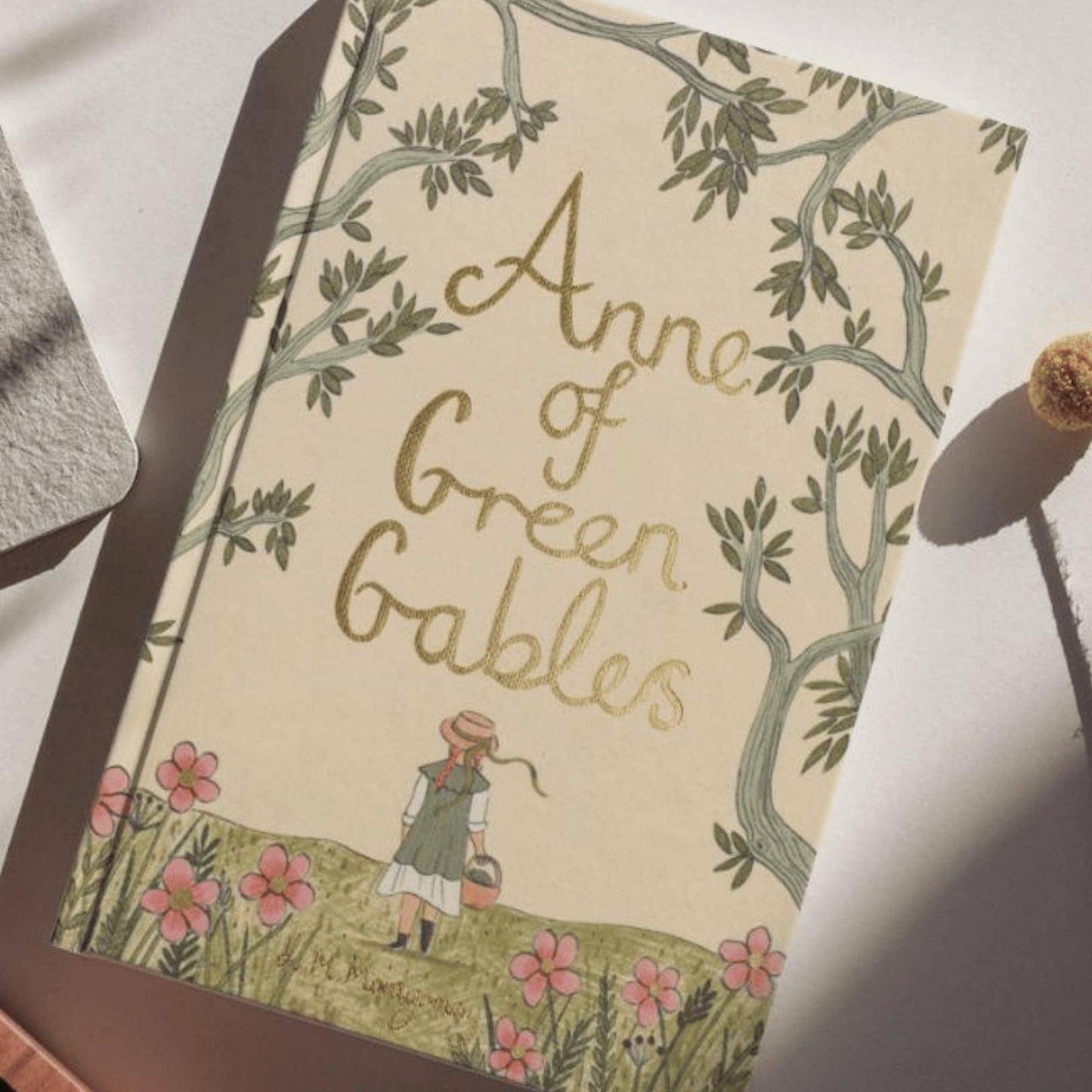 Anne of Green Gables - Collector's Edition by L. M. Montgomery