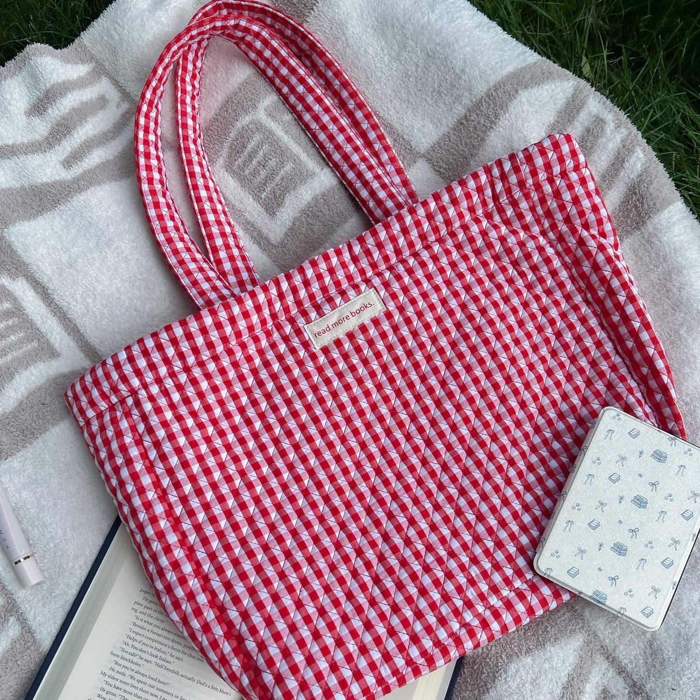 The Everything Quilted Bag - Read More Books